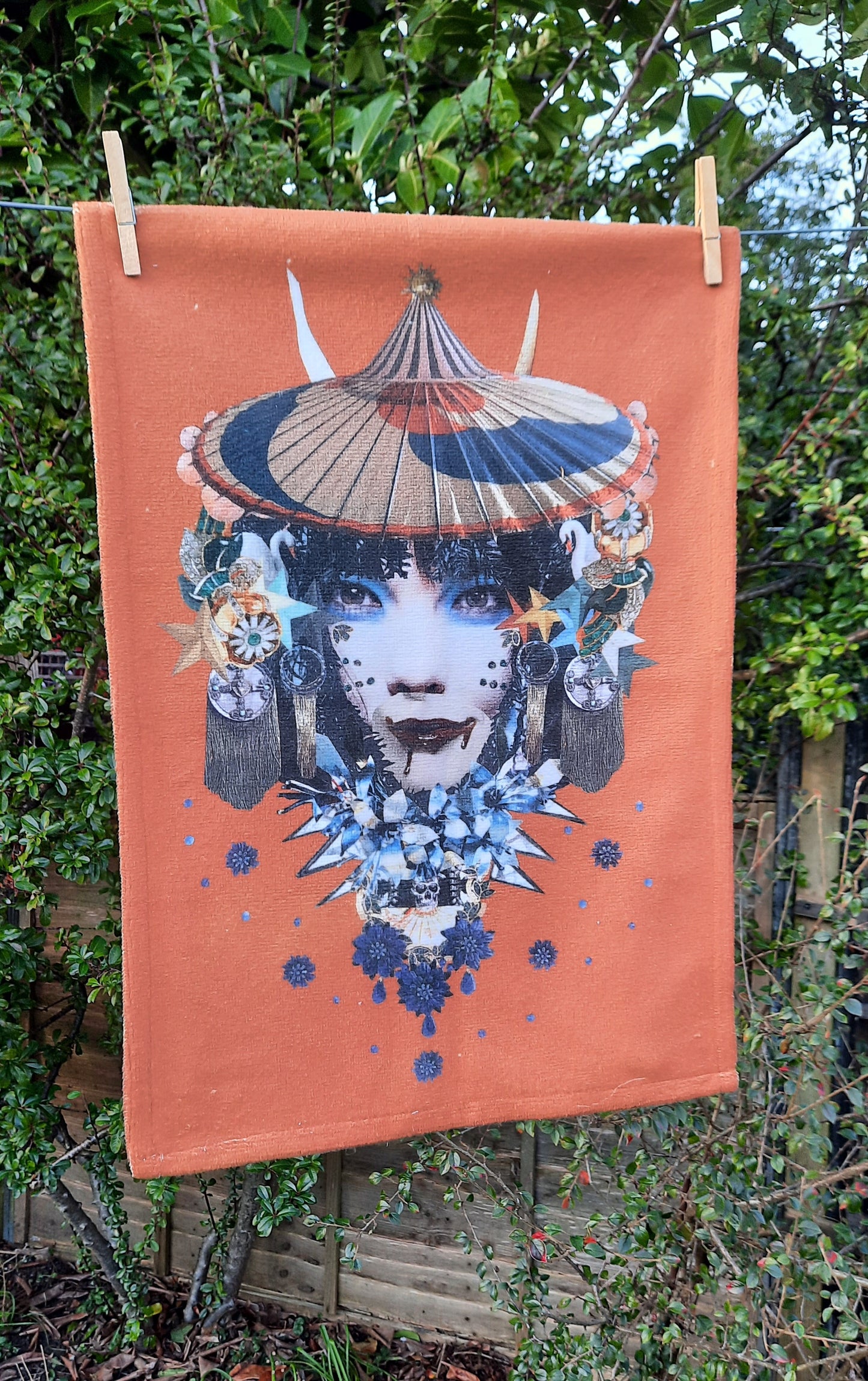 Björk velour towel