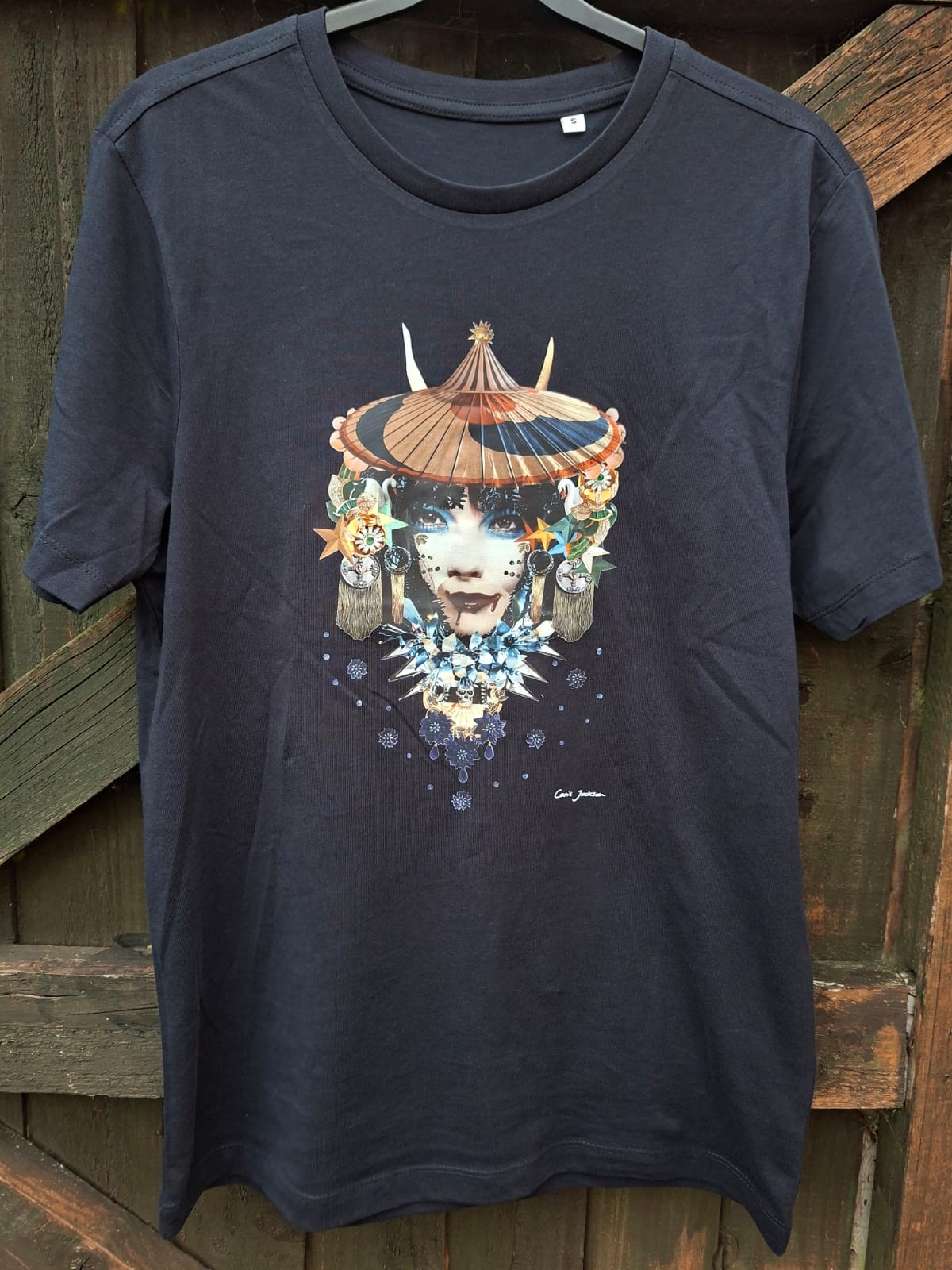Björk unisex t-shirt 100% cotton