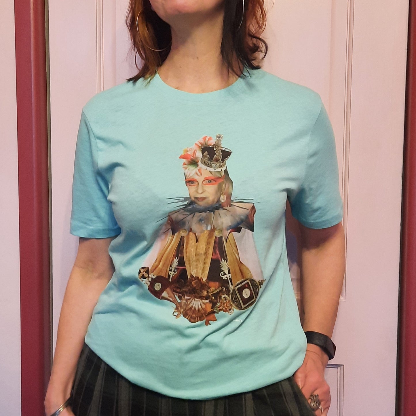 Vivienne unisex t-shirt 100% cotton