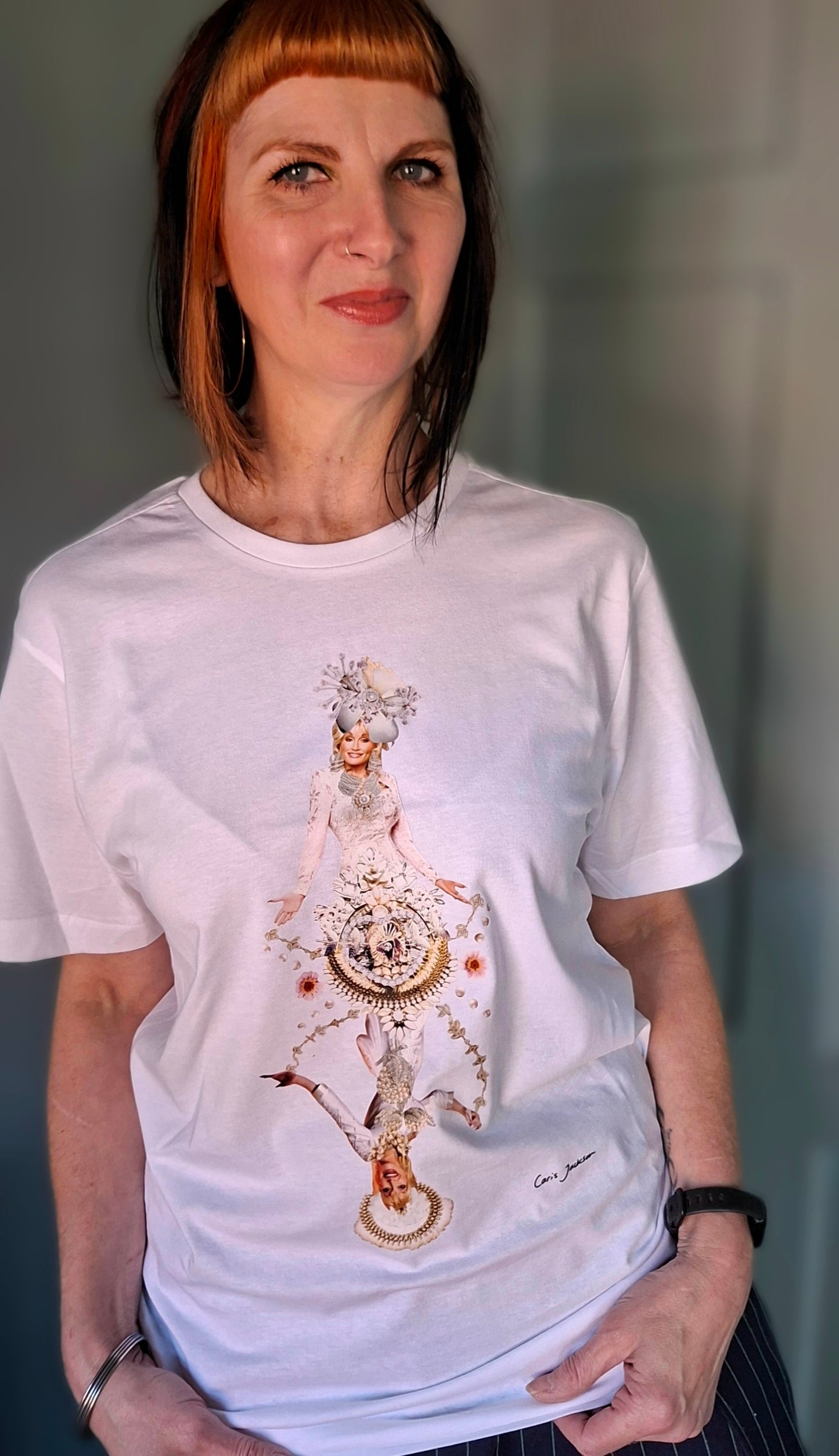 Dolly unisex t-shirt 100% cotton